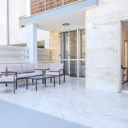 דירה Seaside Elegant 1br Flat In Prime Location *